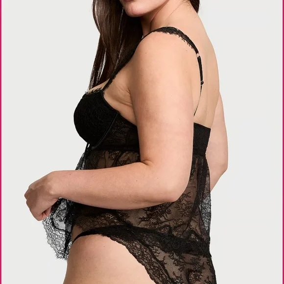 Victoria’s Secret dream angels black Lace Wicked underlined fly away top
